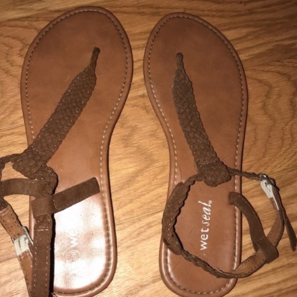 Wet seal sandals